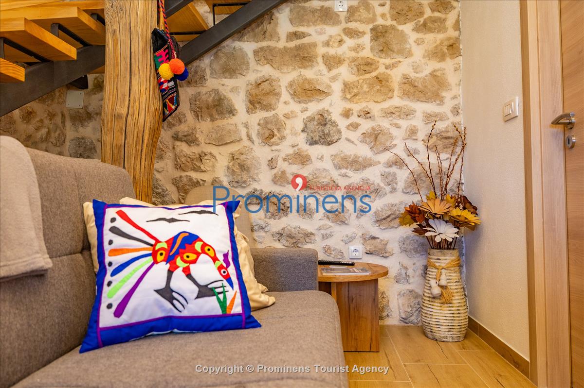 Heritage House Bašić - Steinhaus mit Whirlpool für 4 Personen nahe Makarska Riviera