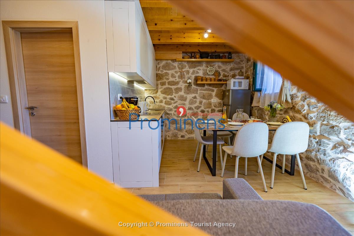 Heritage House Bašić - Steinhaus mit Whirlpool für 4 Personen nahe Makarska Riviera