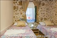 Heritage House Bašić - Steinhaus mit Whirlpool für 4 Personen nahe Makarska Riviera