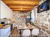 Heritage House Bašić - Steinhaus mit Whirlpool für 4 Personen nahe Makarska Riviera