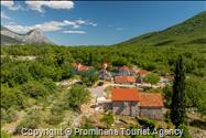 Heritage House Bašić - Steinhaus mit Whirlpool für 4 Personen nahe Makarska Riviera