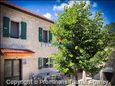 Heritage House Bašić - Steinhaus mit Whirlpool für 4 Personen nahe Makarska Riviera