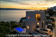 Villa Šime Brela – Pool, Meerblick, Fitnessraum, für 4 Personen