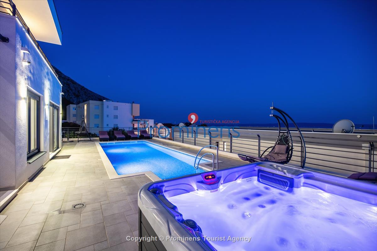 Villa Hota Makarska – Beheizter Pool, Whirlpool, Sauna, Fitnessraum, für 8 Personen