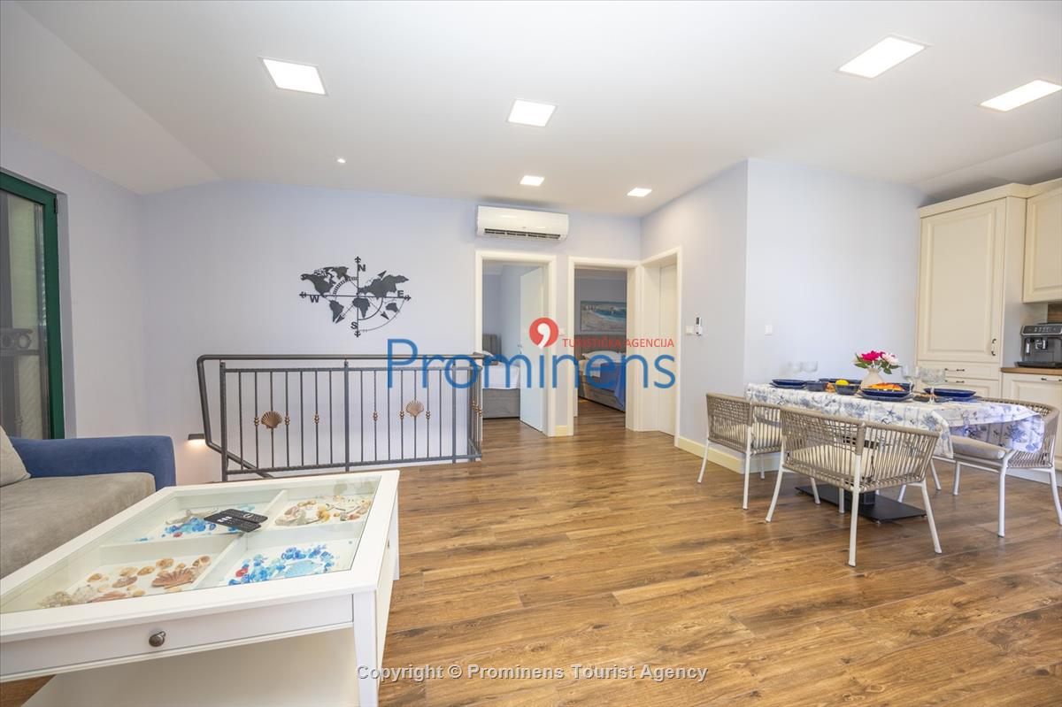 Strandhaus Podaca – 4 Schlafzimmer, 2 Familien, direkter Meereszugang, Makarska Riviera