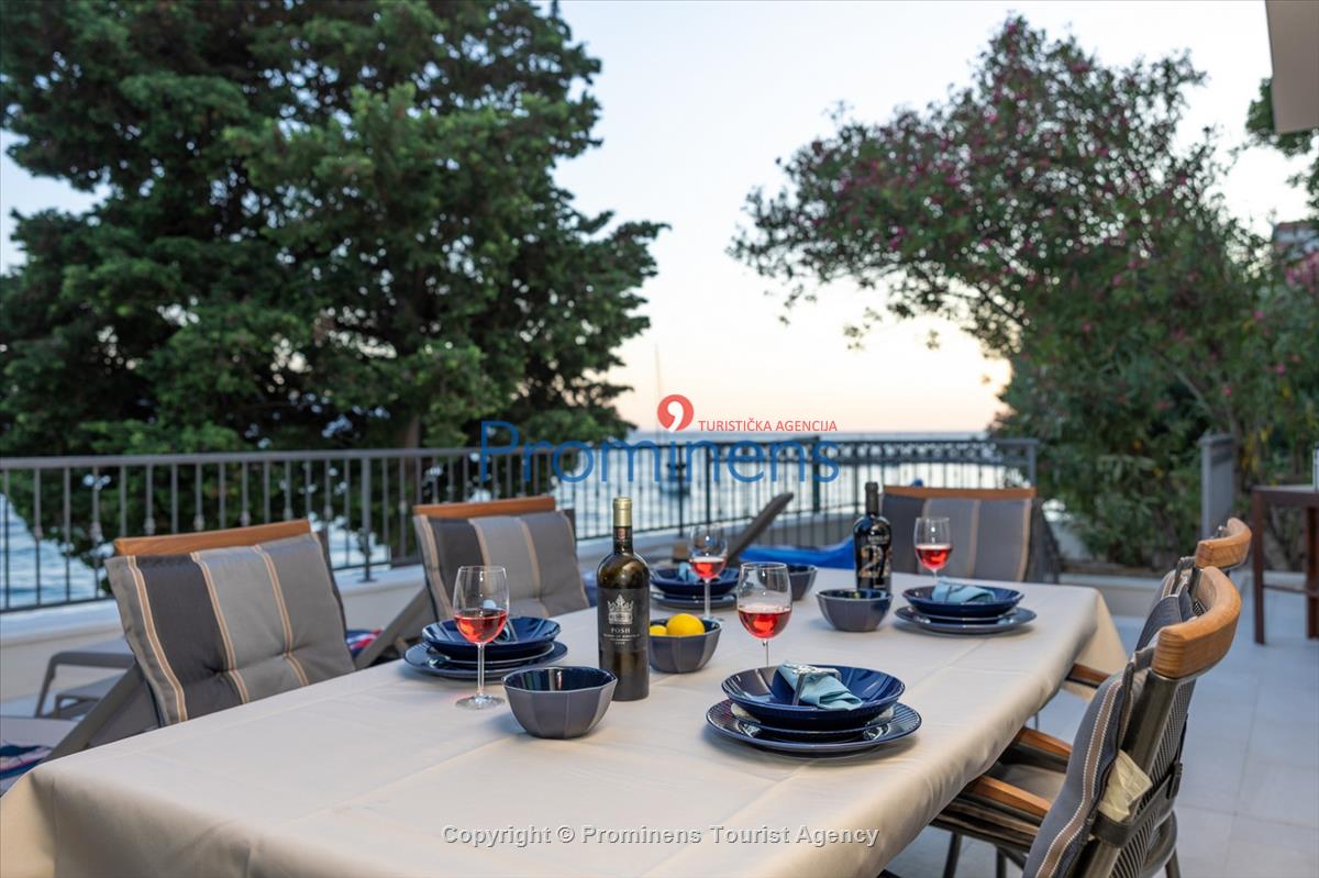 Strandhaus Podaca – 4 Schlafzimmer, 2 Familien, direkter Meereszugang, Makarska Riviera