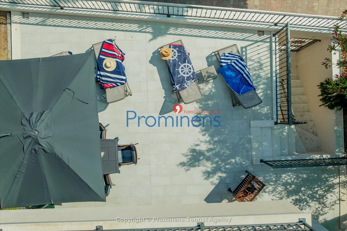 Strandhaus Podaca – 4 Schlafzimmer, 2 Familien, direkter Meereszugang, Makarska Riviera