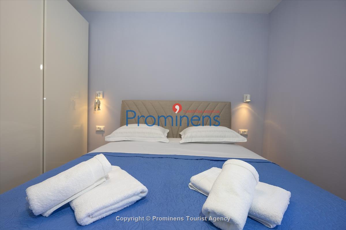 Strandhaus Podaca – 4 Schlafzimmer, 2 Familien, direkter Meereszugang, Makarska Riviera