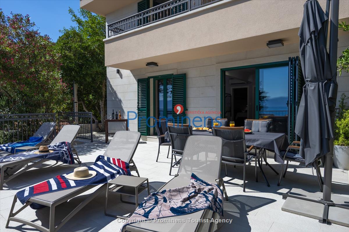 Strandhaus Podaca – 4 Schlafzimmer, 2 Familien, direkter Meereszugang, Makarska Riviera
