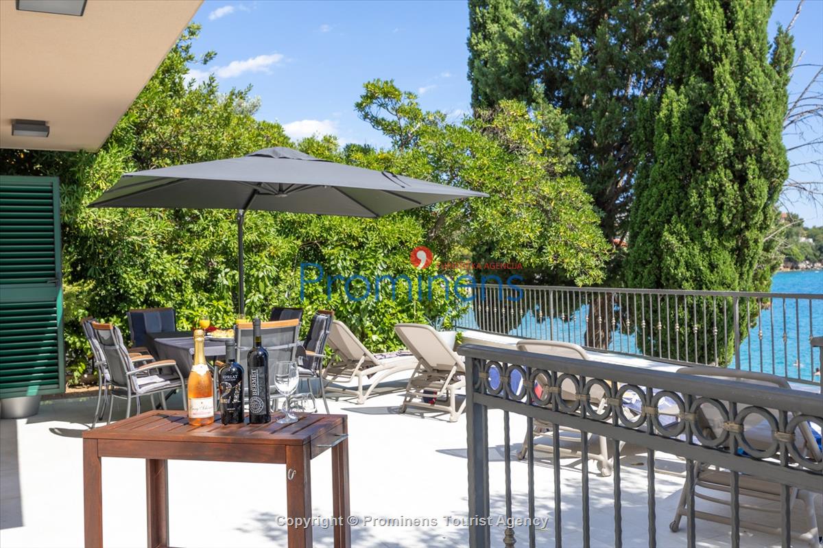 Strandhaus Podaca – 4 Schlafzimmer, 2 Familien, direkter Meereszugang, Makarska Riviera