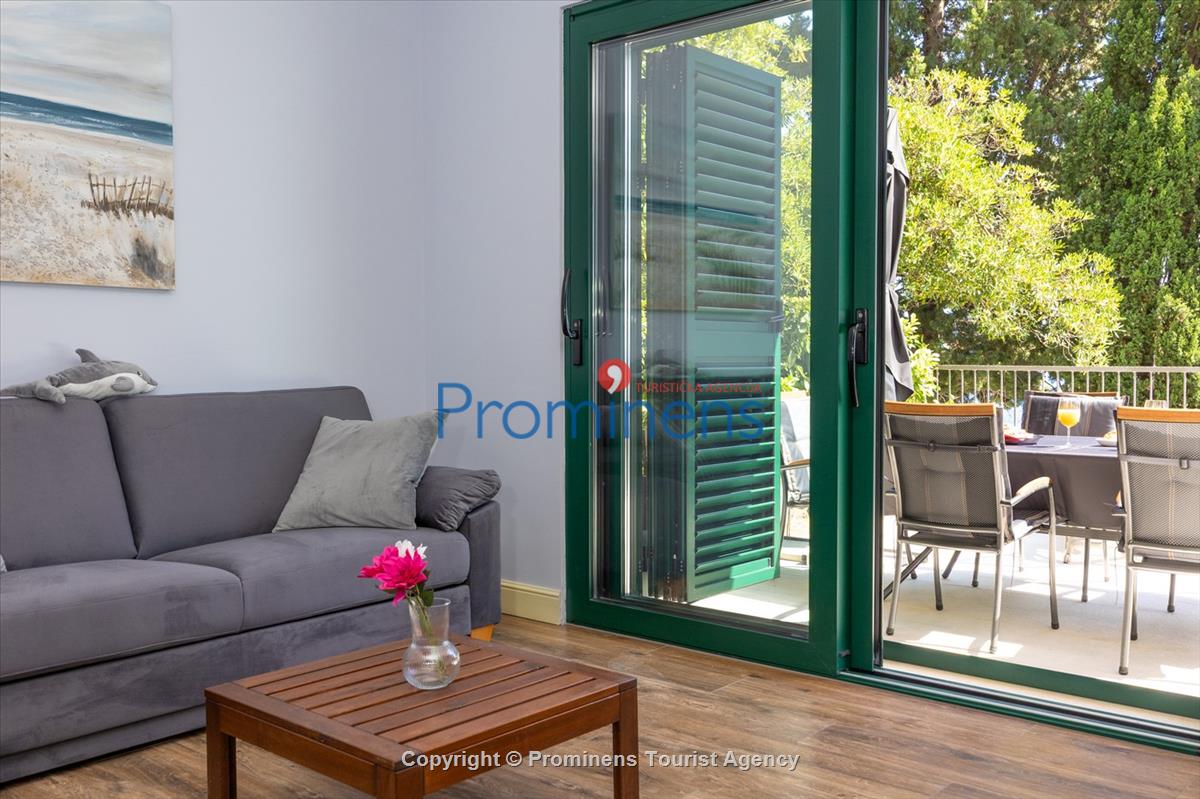 Strandhaus Podaca – 4 Schlafzimmer, 2 Familien, direkter Meereszugang, Makarska Riviera