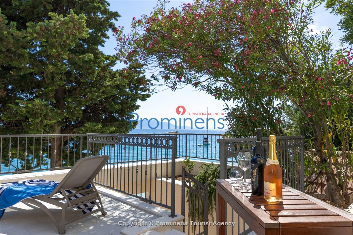 Strandhaus Podaca – 4 Schlafzimmer, 2 Familien, direkter Meereszugang, Makarska Riviera