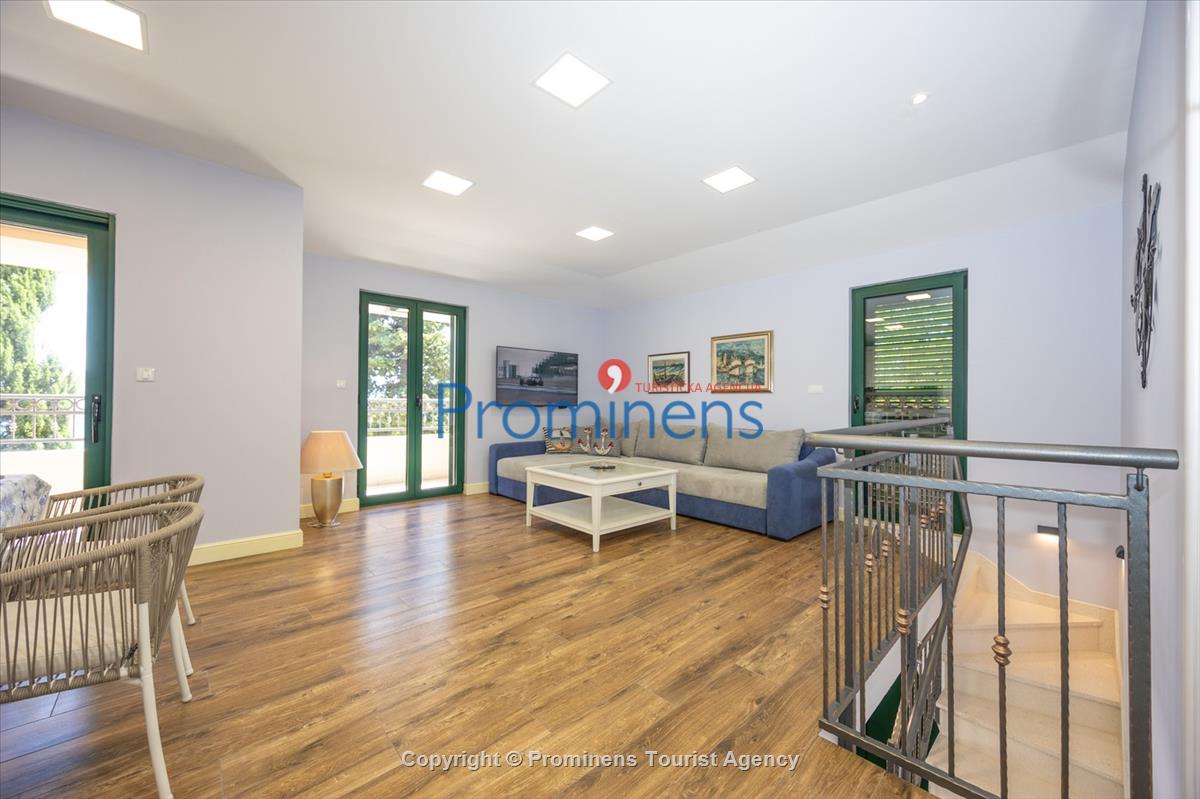 Strandhaus Podaca – 4 Schlafzimmer, 2 Familien, direkter Meereszugang, Makarska Riviera
