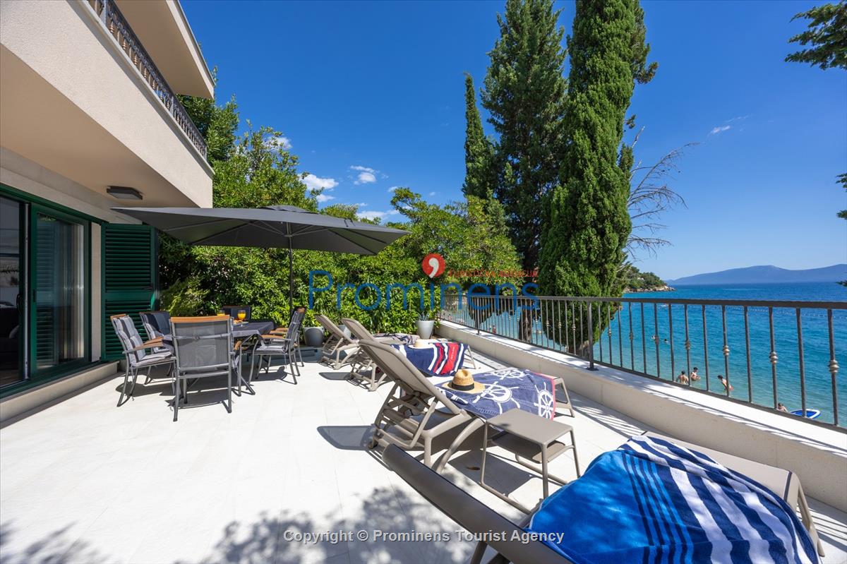 Strandhaus Podaca – 4 Schlafzimmer, 2 Familien, direkter Meereszugang, Makarska Riviera