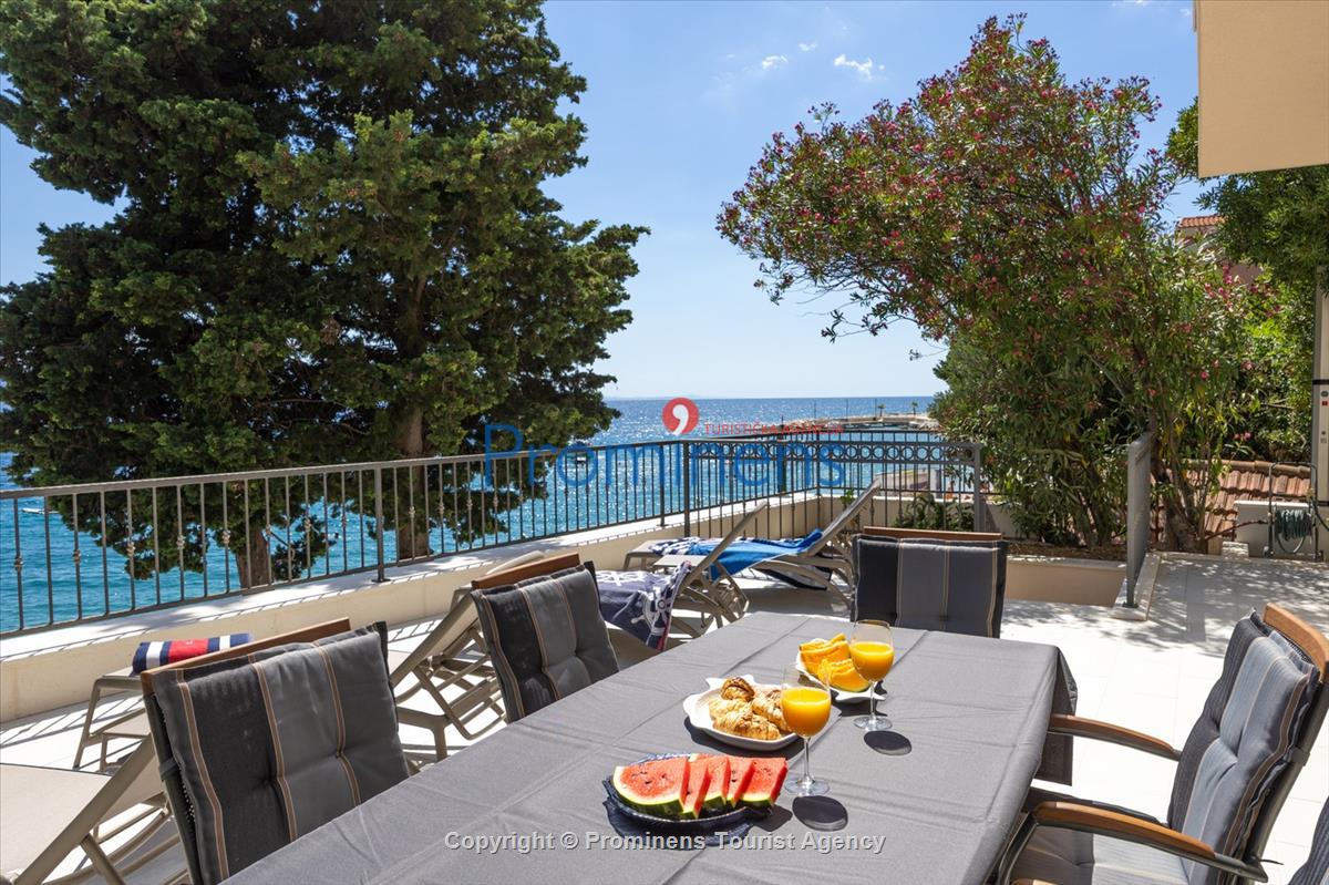 Strandhaus Podaca – 4 Schlafzimmer, 2 Familien, direkter Meereszugang, Makarska Riviera