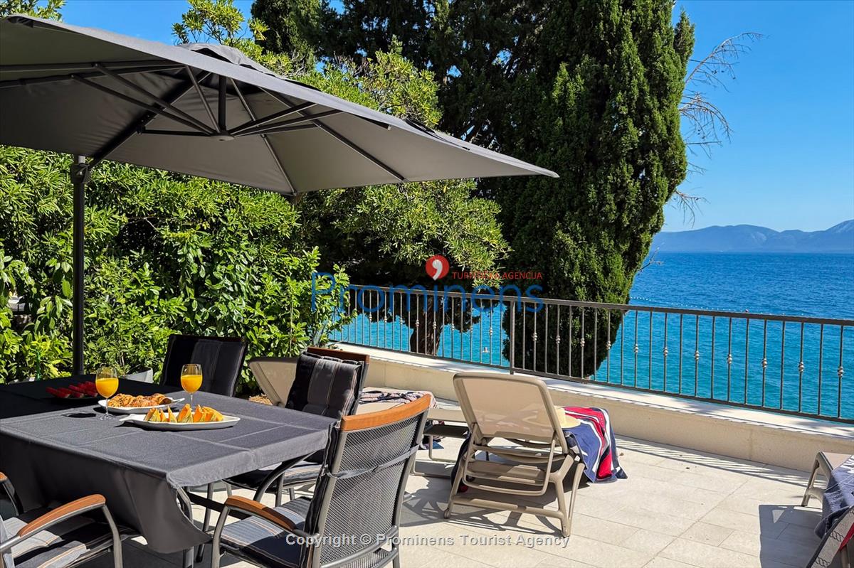 Strandhaus Podaca – 4 Schlafzimmer, 2 Familien, direkter Meereszugang, Makarska Riviera