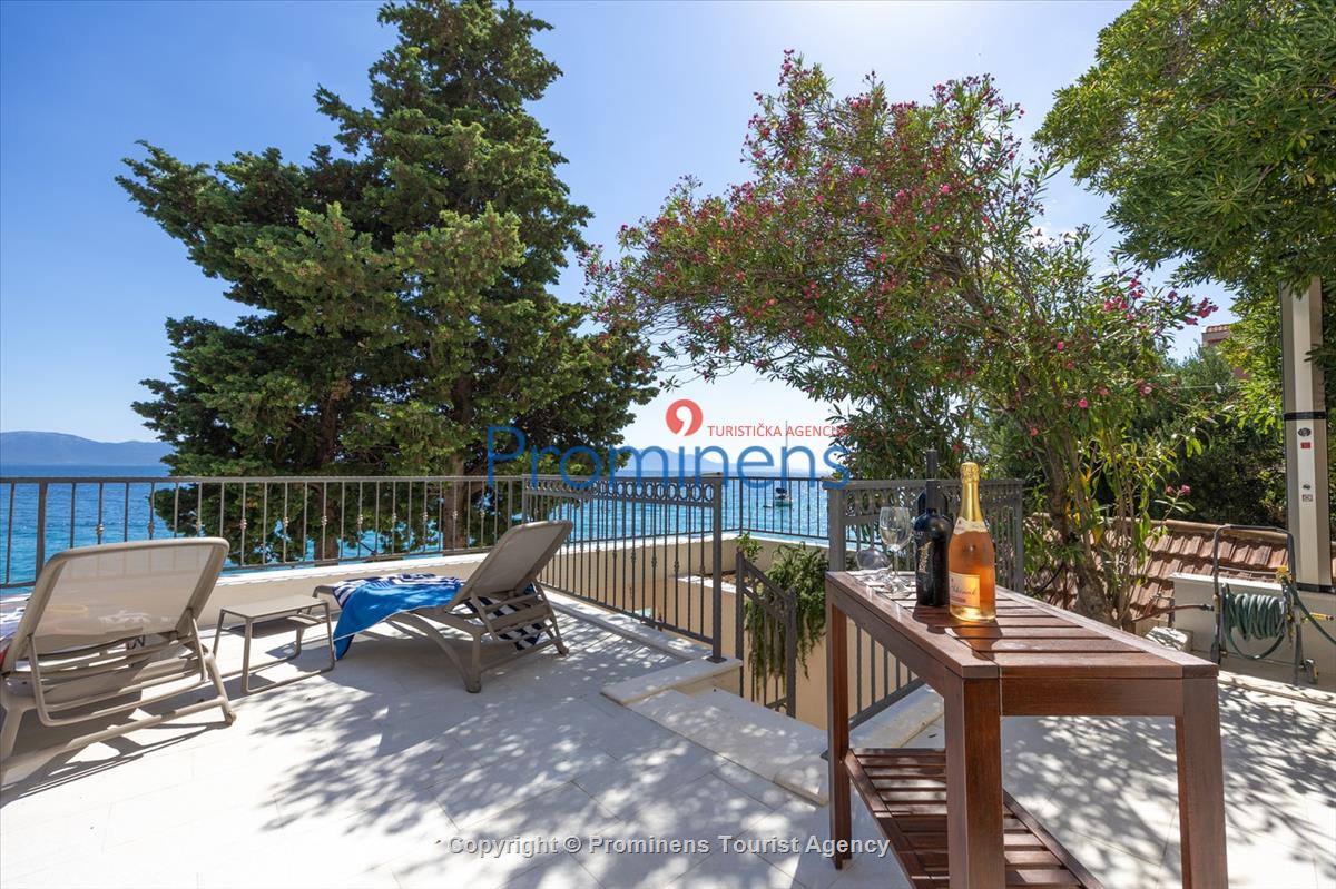 Strandhaus Podaca – 4 Schlafzimmer, 2 Familien, direkter Meereszugang, Makarska Riviera