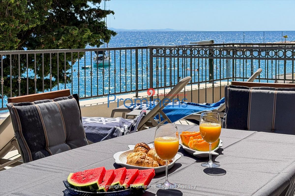 Strandhaus Podaca – 4 Schlafzimmer, 2 Familien, direkter Meereszugang, Makarska Riviera