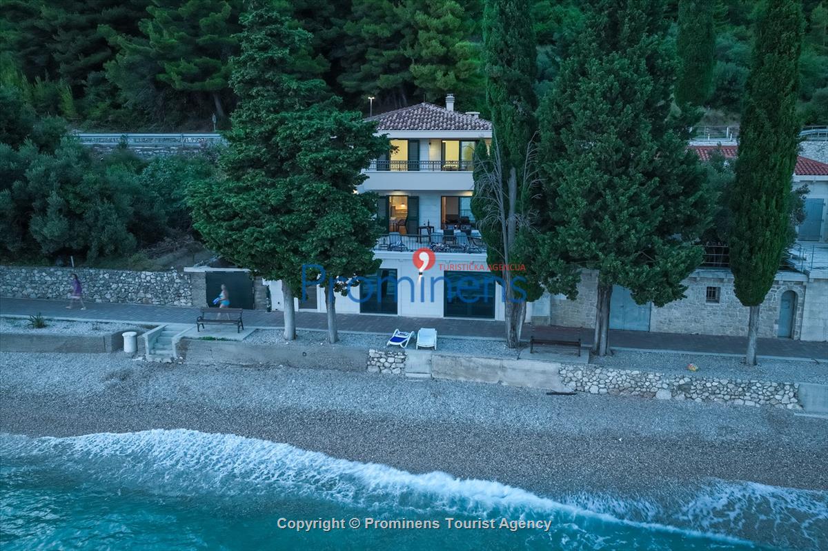 Strandhaus Podaca – 4 Schlafzimmer, 2 Familien, direkter Meereszugang, Makarska Riviera