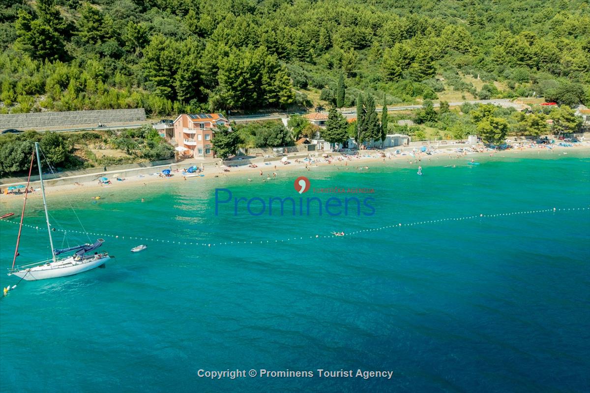 Strandhaus Podaca – 4 Schlafzimmer, 2 Familien, direkter Meereszugang, Makarska Riviera
