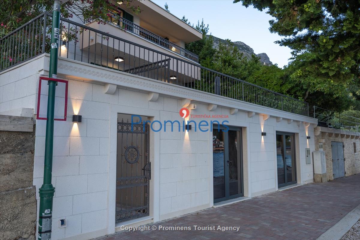 Strandhaus Podaca – 4 Schlafzimmer, 2 Familien, direkter Meereszugang, Makarska Riviera