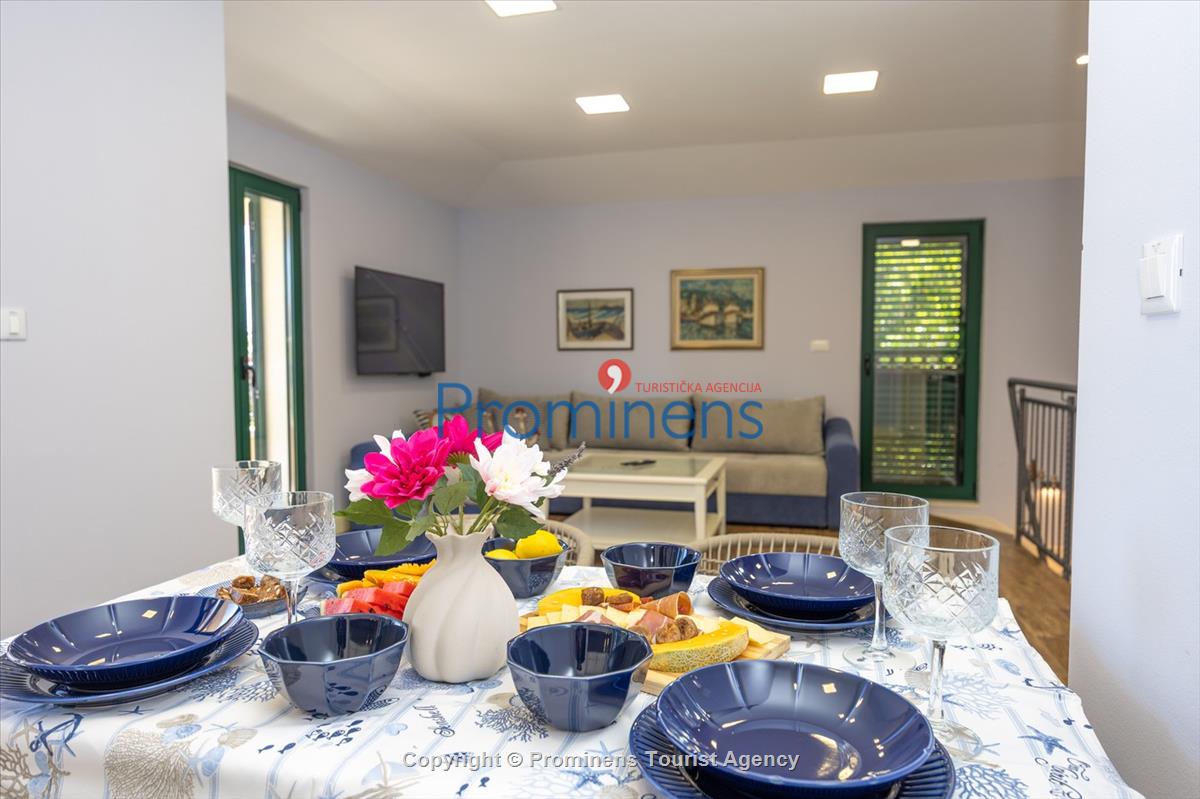 Strandhaus Podaca – 4 Schlafzimmer, 2 Familien, direkter Meereszugang, Makarska Riviera