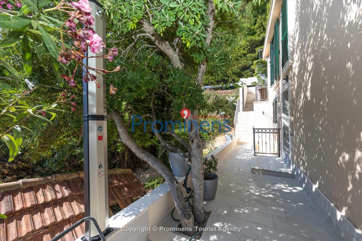 Strandhaus Podaca – 4 Schlafzimmer, 2 Familien, direkter Meereszugang, Makarska Riviera