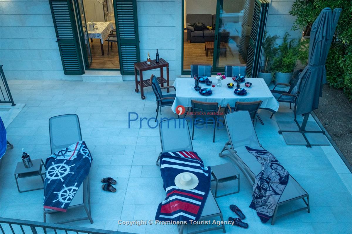 Strandhaus Podaca – 4 Schlafzimmer, 2 Familien, direkter Meereszugang, Makarska Riviera