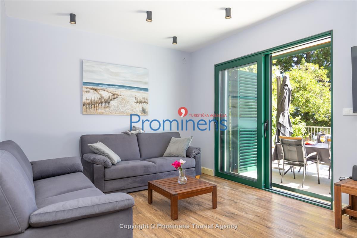 Strandhaus Podaca – 4 Schlafzimmer, 2 Familien, direkter Meereszugang, Makarska Riviera