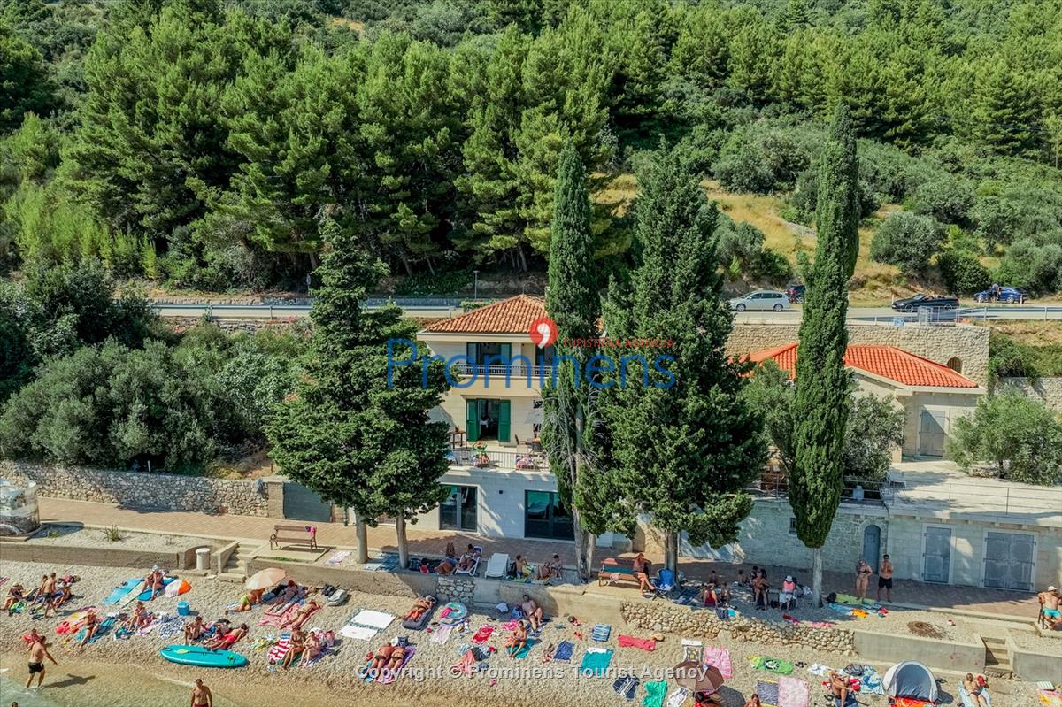 Strandhaus Podaca – 4 Schlafzimmer, 2 Familien, direkter Meereszugang, Makarska Riviera