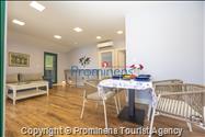 Strandhaus Podaca – 4 Schlafzimmer, 2 Familien, direkter Meereszugang, Makarska Riviera