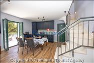 Strandhaus Podaca – 4 Schlafzimmer, 2 Familien, direkter Meereszugang, Makarska Riviera