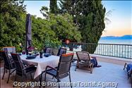 Strandhaus Podaca – 4 Schlafzimmer, 2 Familien, direkter Meereszugang, Makarska Riviera