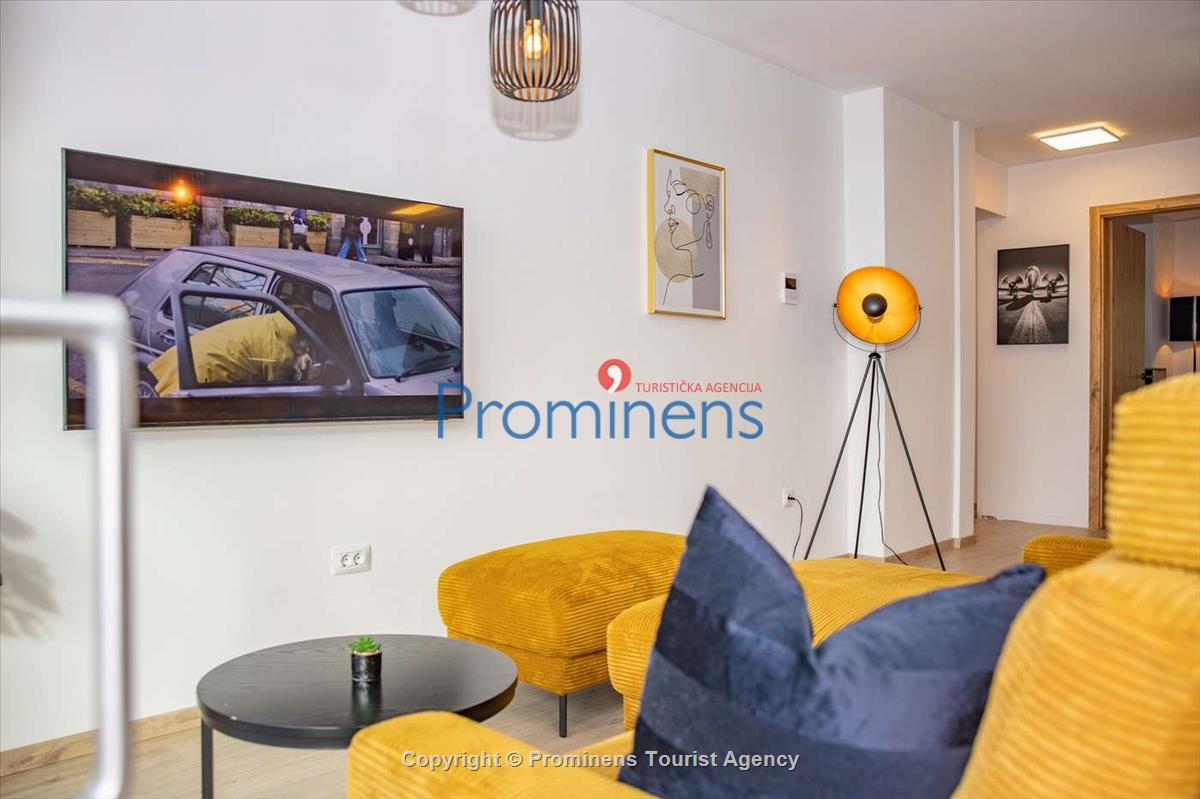 Penthouse Helena in Makarska – Exklusive Ferienwohnung mit Meerblick und Whirlpool