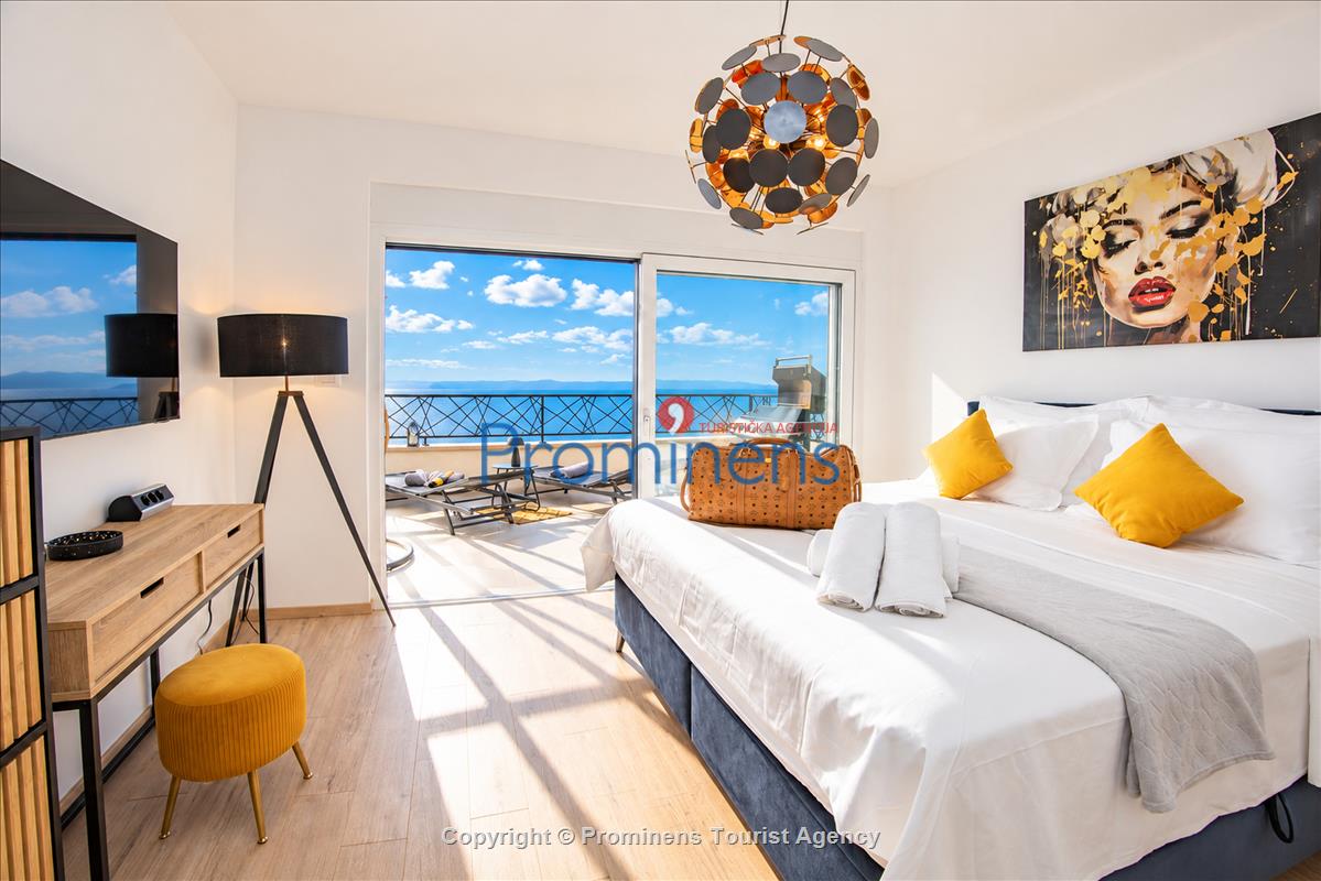 Penthouse Helena in Makarska – Exklusive Ferienwohnung mit Meerblick und Whirlpool