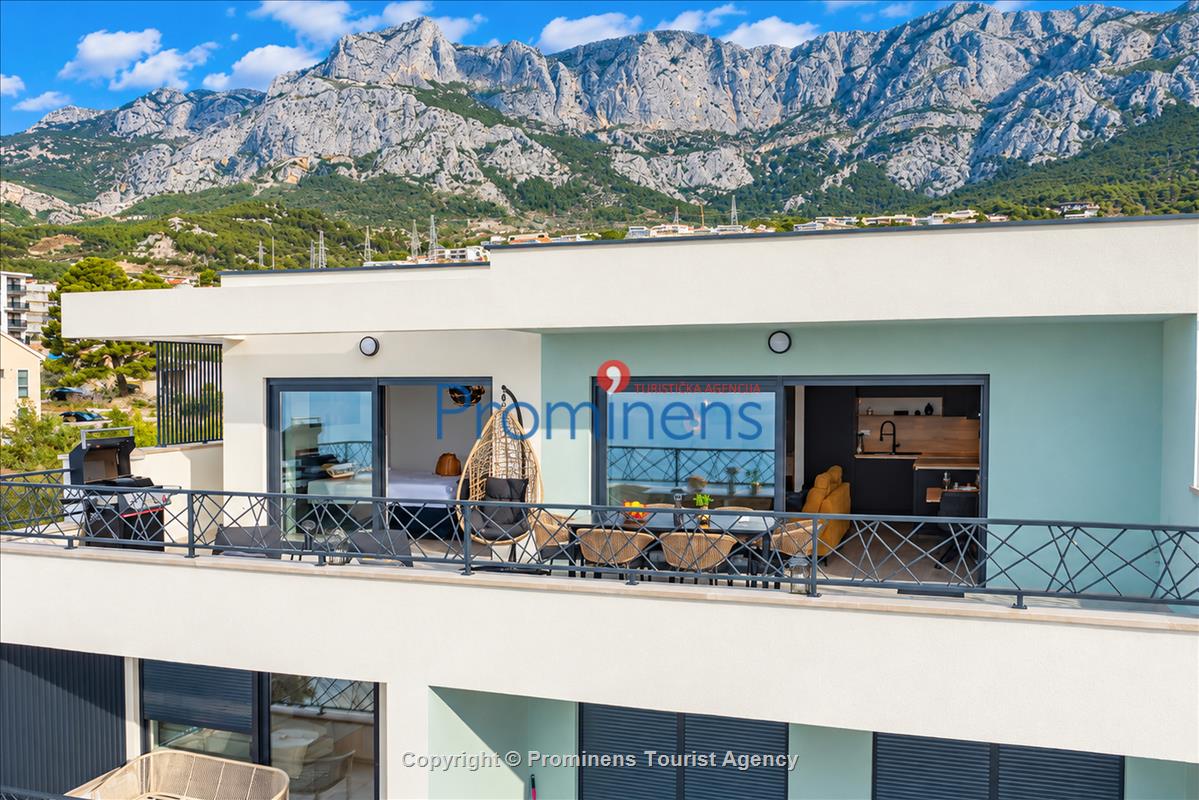 Penthouse Helena in Makarska – Exklusive Ferienwohnung mit Meerblick und Whirlpool