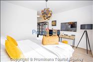 Penthouse Helena in Makarska – Exklusive Ferienwohnung mit Meerblick und Whirlpool