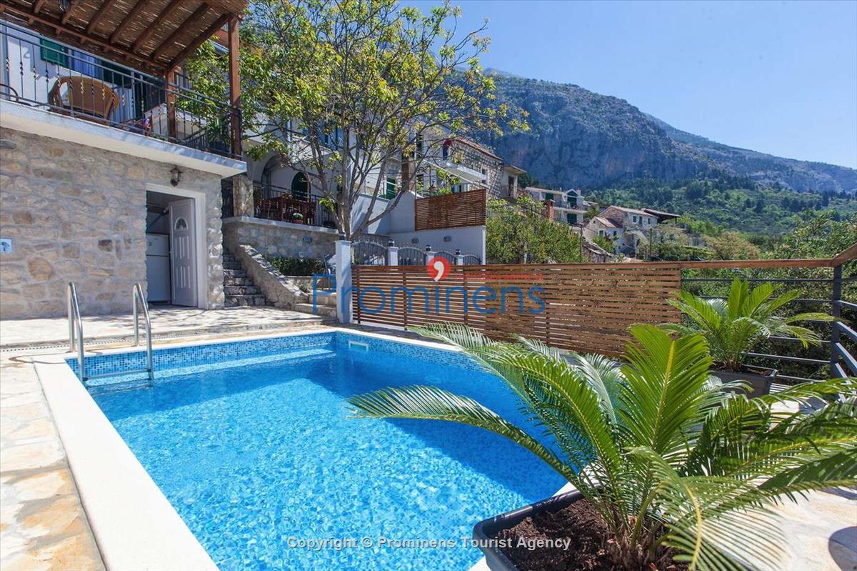 Ferienhaus Bartul mit beheiztem Pool in Makarska - Familienurlaub in Kroatien