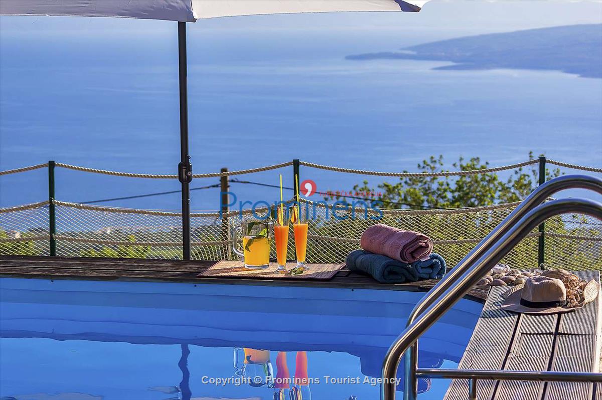 Ferienhaus Marta mit Pool und Meerblick in Bast  Baška Voda  Makarska Riviera  Kroatien,  Familien mit Kindern