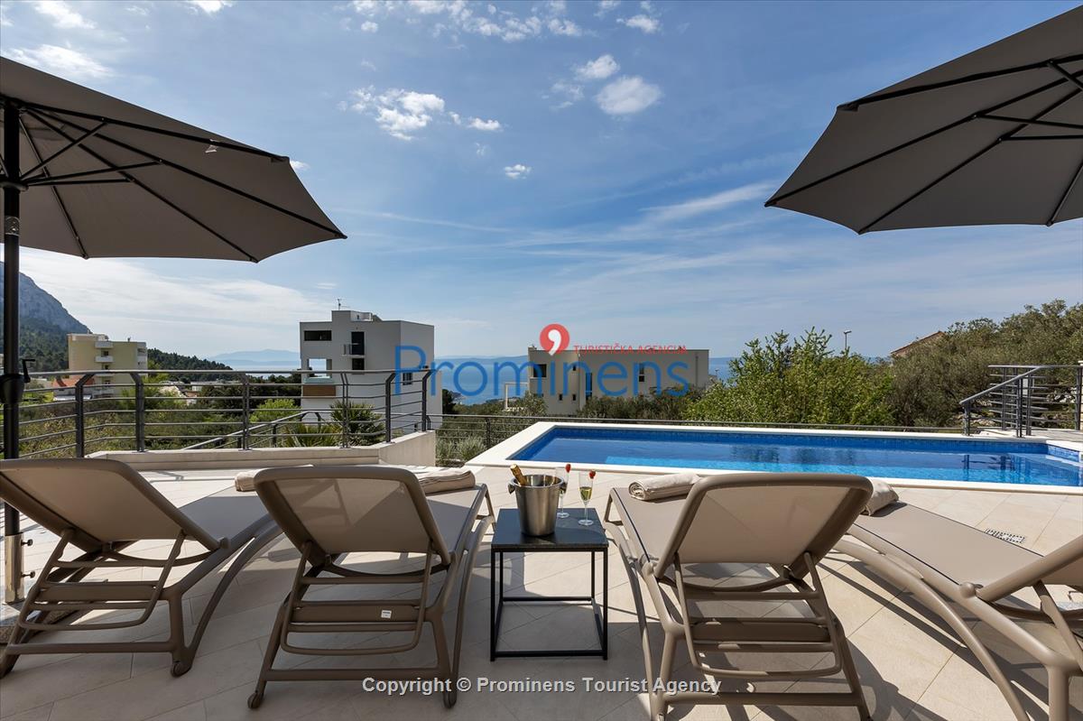 Ferienhaus Villa Oscar in Makarska mit beheiztem Pool Terrasse und Meerblick- ruhiger Familienurlaub