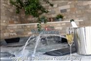 Ferienhaus Villa Oscar in Makarska mit beheiztem Pool, Whirlpool, Terrasse und Meerblick- ruhiger Familienurlaub