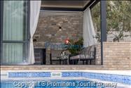 Ferienhaus Villa Oscar in Makarska mit beheiztem Pool, Whirlpool, Terrasse und Meerblick- ruhiger Familienurlaub