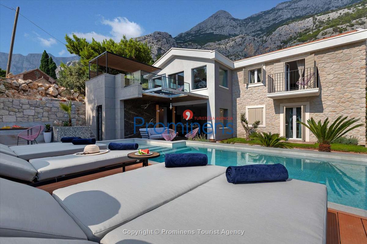 Erlebe den ultimativen Luxusurlaub in Kroatien - Miete die Villa DeLinda in Makarska mit Infinity-Pool  und einen atemberaubenden Blick auf das Meer