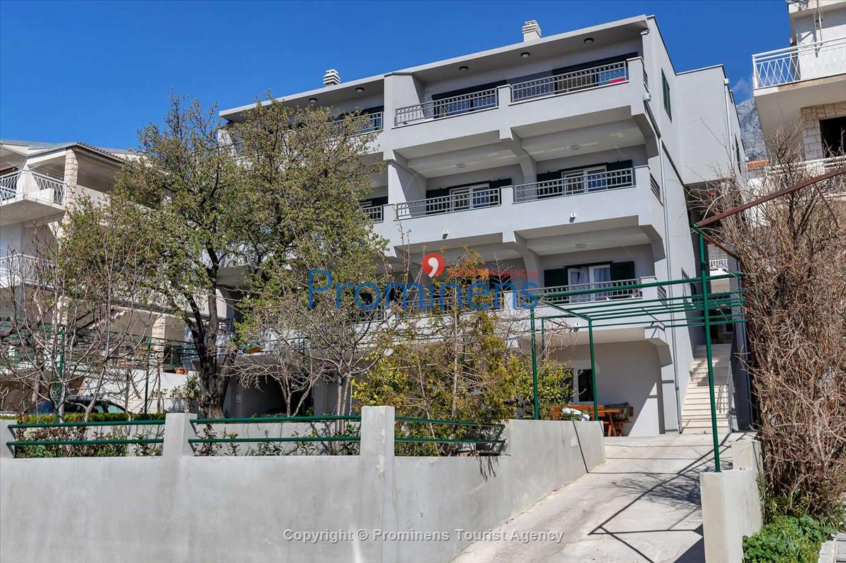 Ferienwohnung Nino in Makarska mit Meerblick - Modernes Apartment mit zwei Schlafzimmern