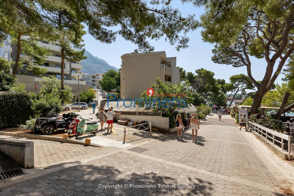 Ferienwohnung direkt am Strand in Makarska -Residence Srzic