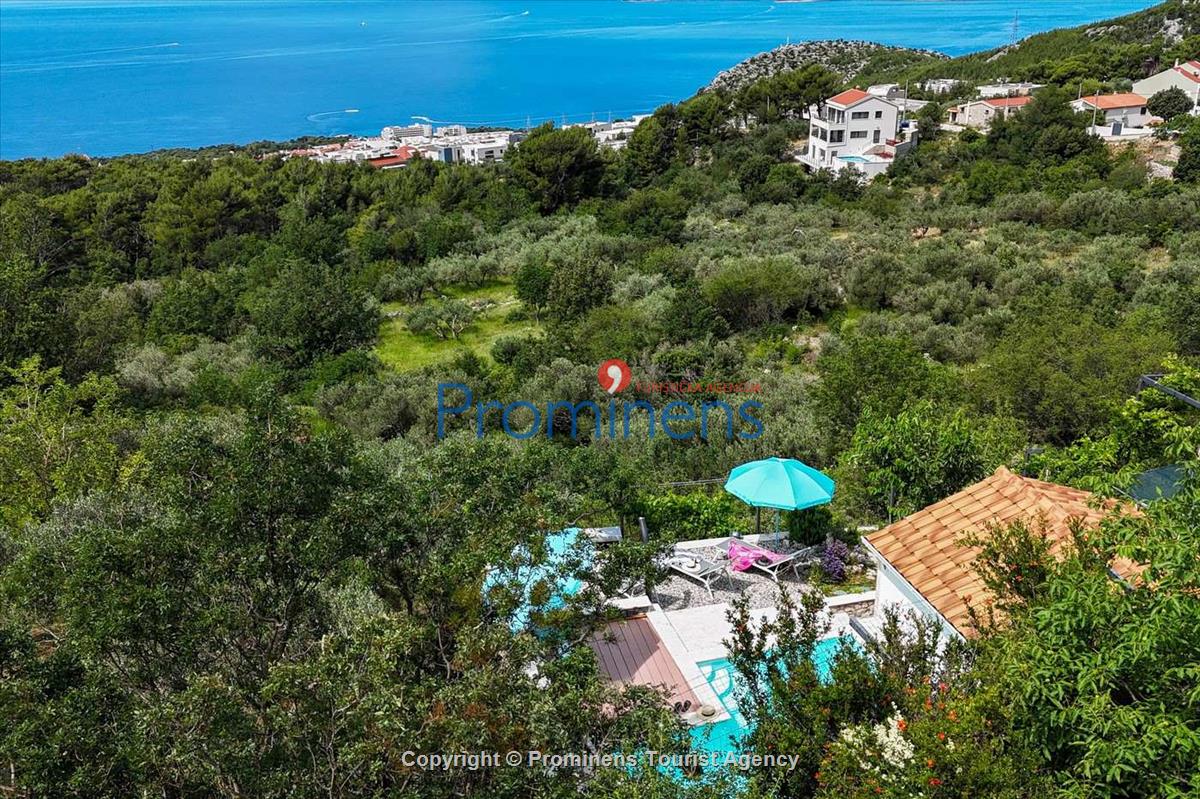 Alleinstehende Villa Kety mit Pool in Makarska, Atemberaubende Natur, Meerblick und beheizter Pool