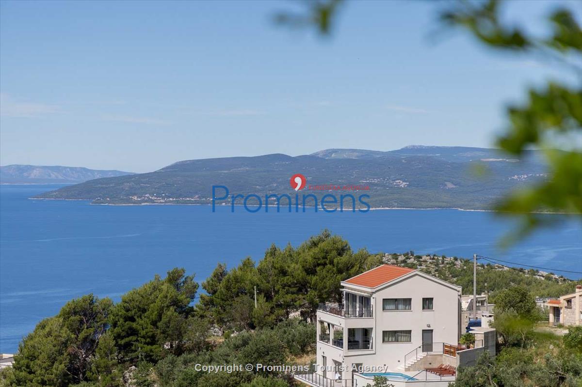 Alleinstehende Villa Kety mit Pool in Makarska, Atemberaubende Natur, Meerblick und beheizter Pool