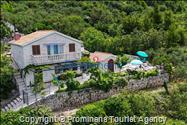 Alleinstehende Villa Kety mit Pool in Makarska, Atemberaubende Natur, Meerblick und beheizter Pool