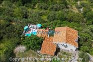 Alleinstehende Villa Kety mit Pool in Makarska, Atemberaubende Natur, Meerblick und beheizter Pool