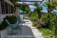 Alleinstehende Villa Kety mit Pool in Makarska, Atemberaubende Natur, Meerblick und beheizter Pool
